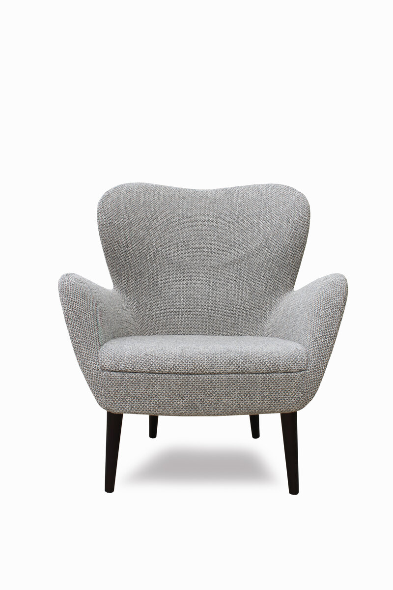 Busetto P286L Modern lounge armchair with ash wood base, available in a choice of finishes 3