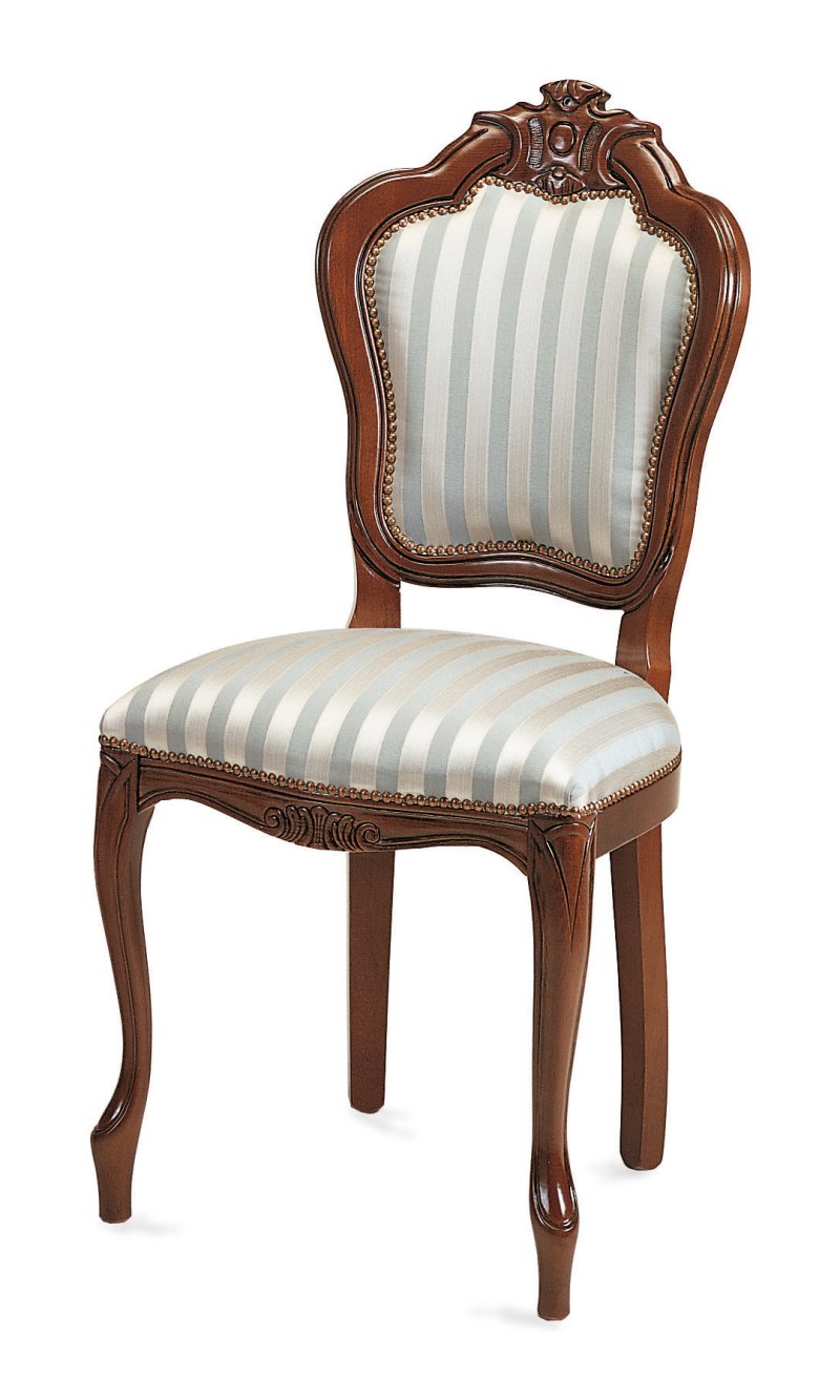 Busetto S676 Classical chair in solid beech wood, available in a choice of finishes 1