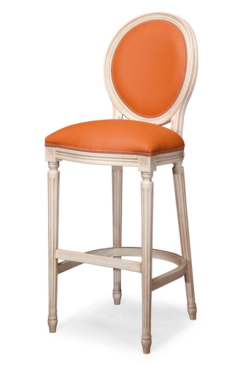 Busetto S662S Classical barstool in solid beech wood, available in a choice of finishes 1